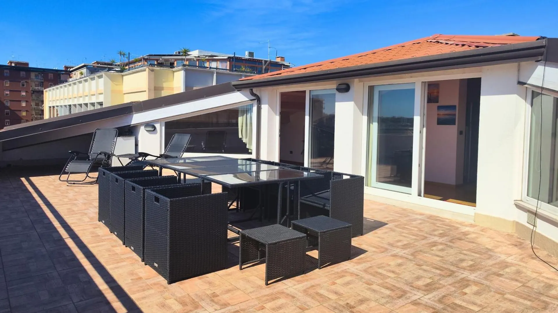 Rotolo Suite 601 Katanya
